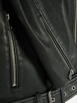 Bikerjack Van Imitatieleer Met Scheuren En Gaten