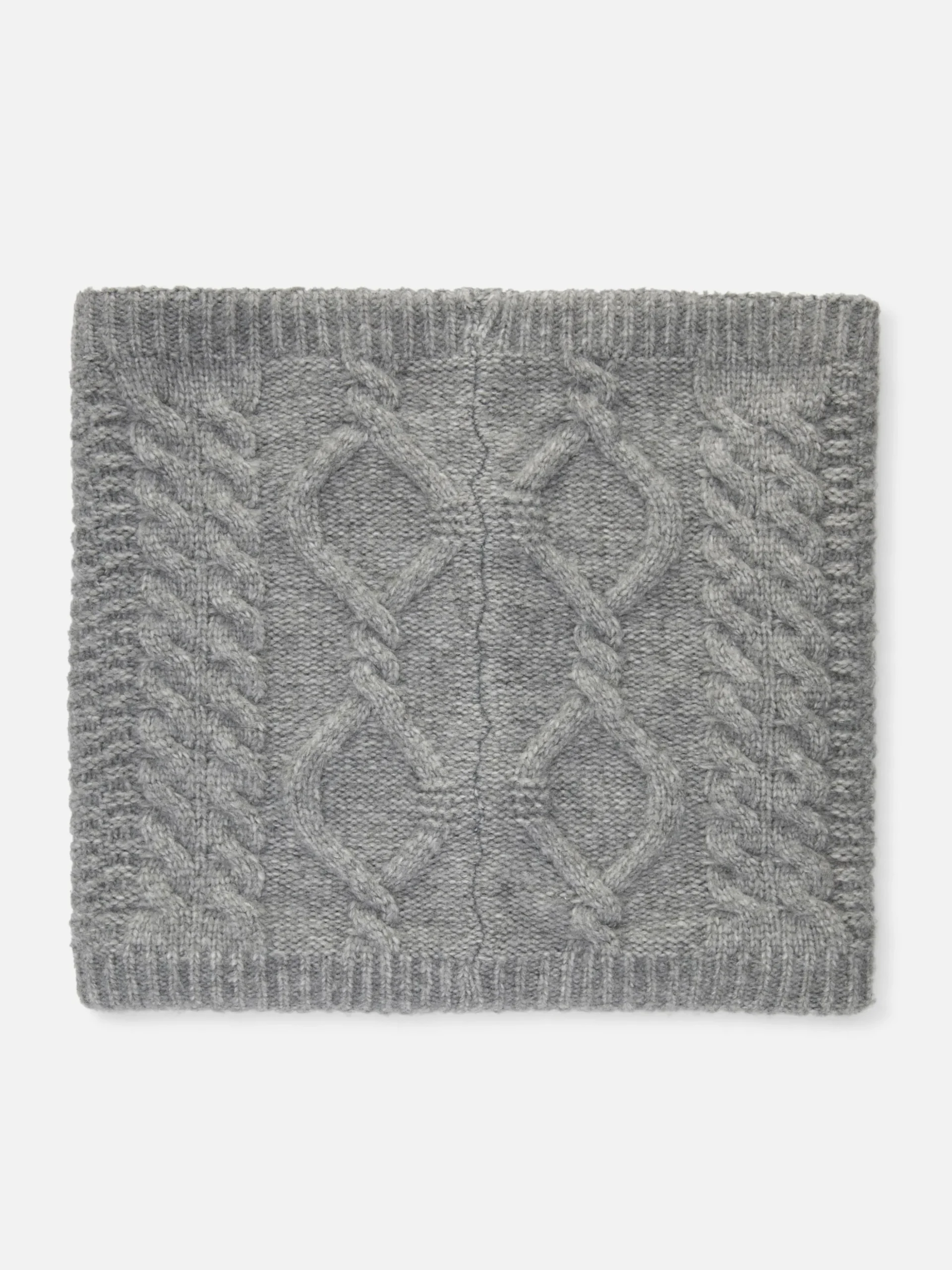 Colsjaal Met Kabelmotief