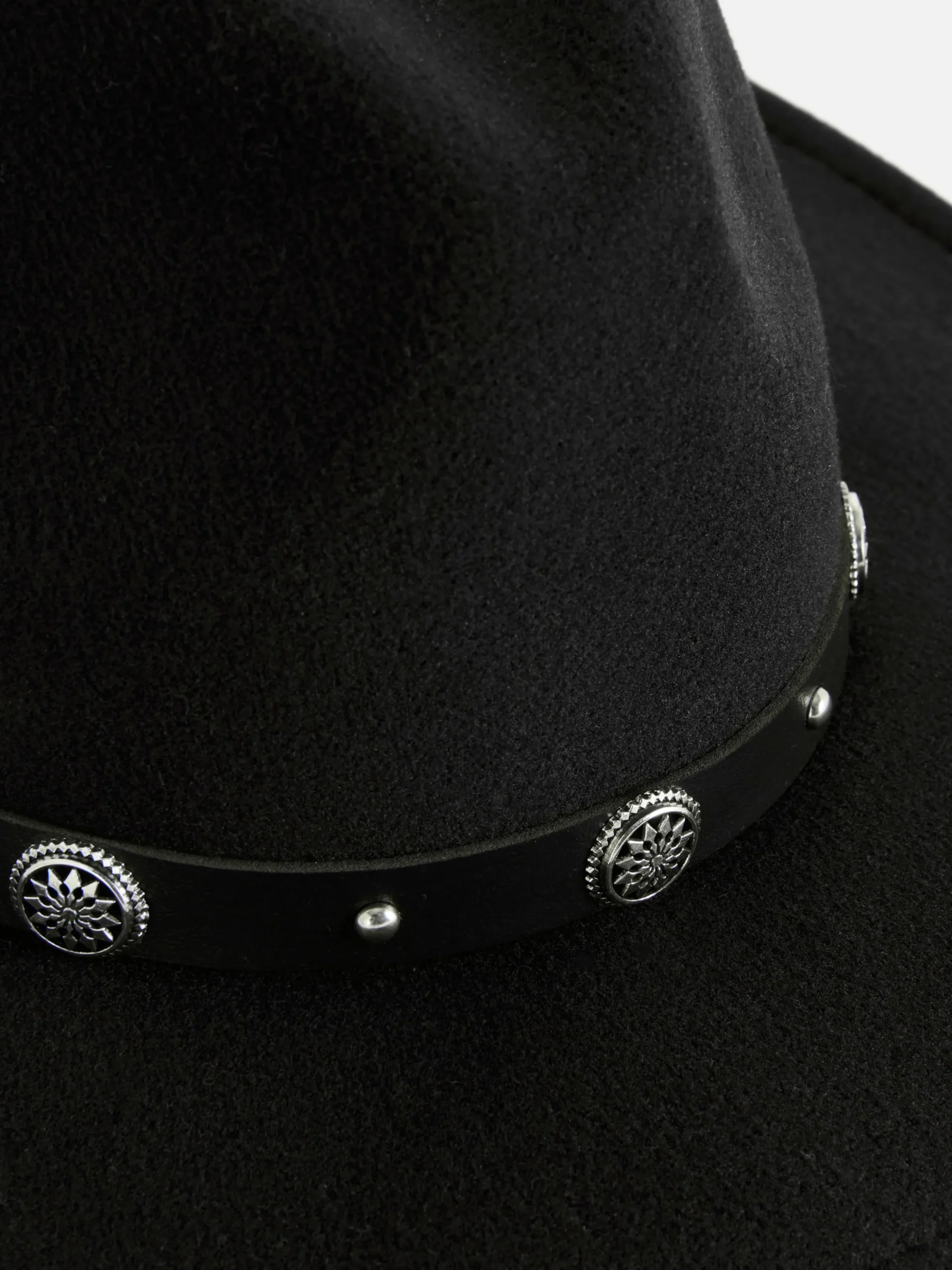 Cowboyhoed Met Studs