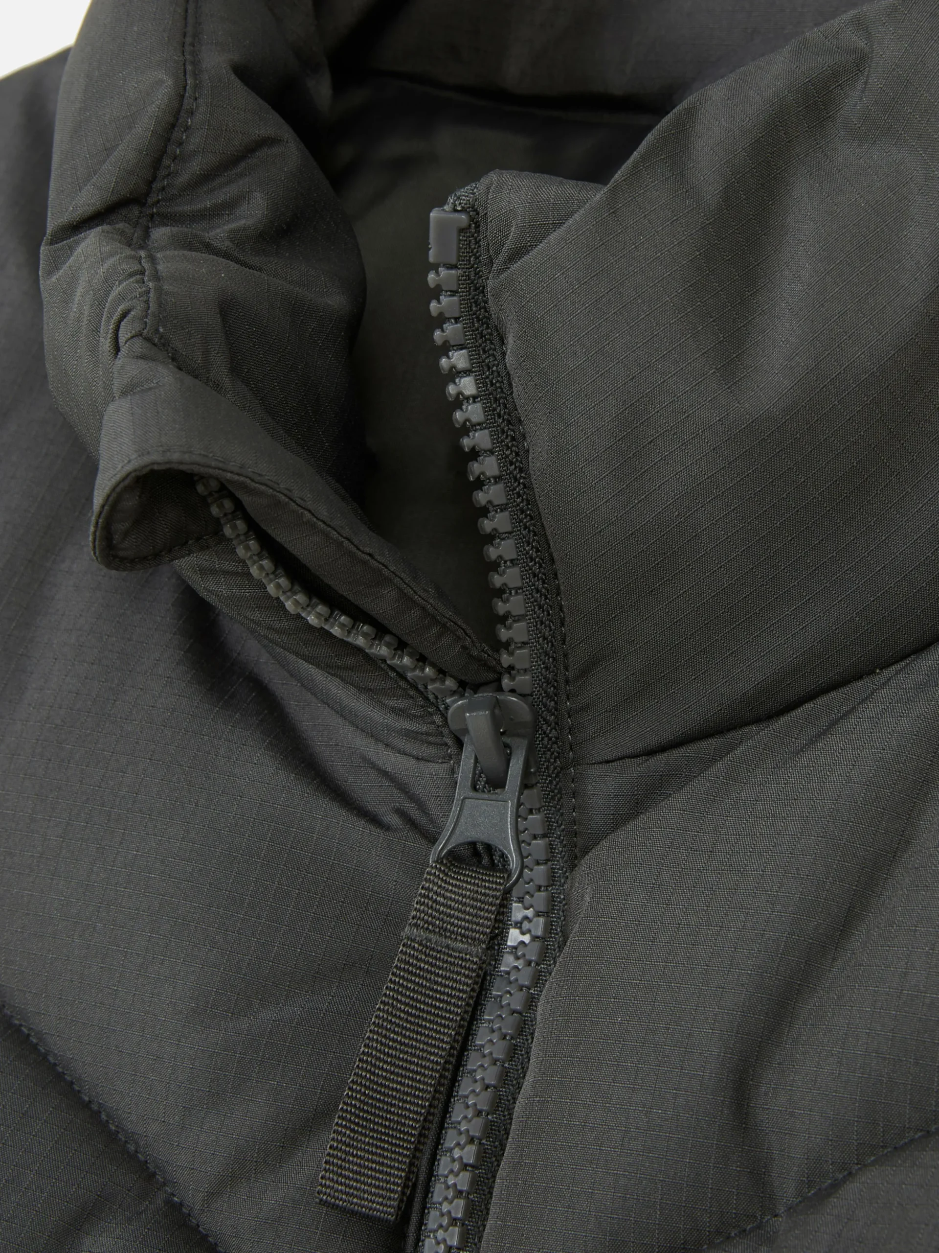 Gewatteerde Bodywarmer Met Zigzagstrepen