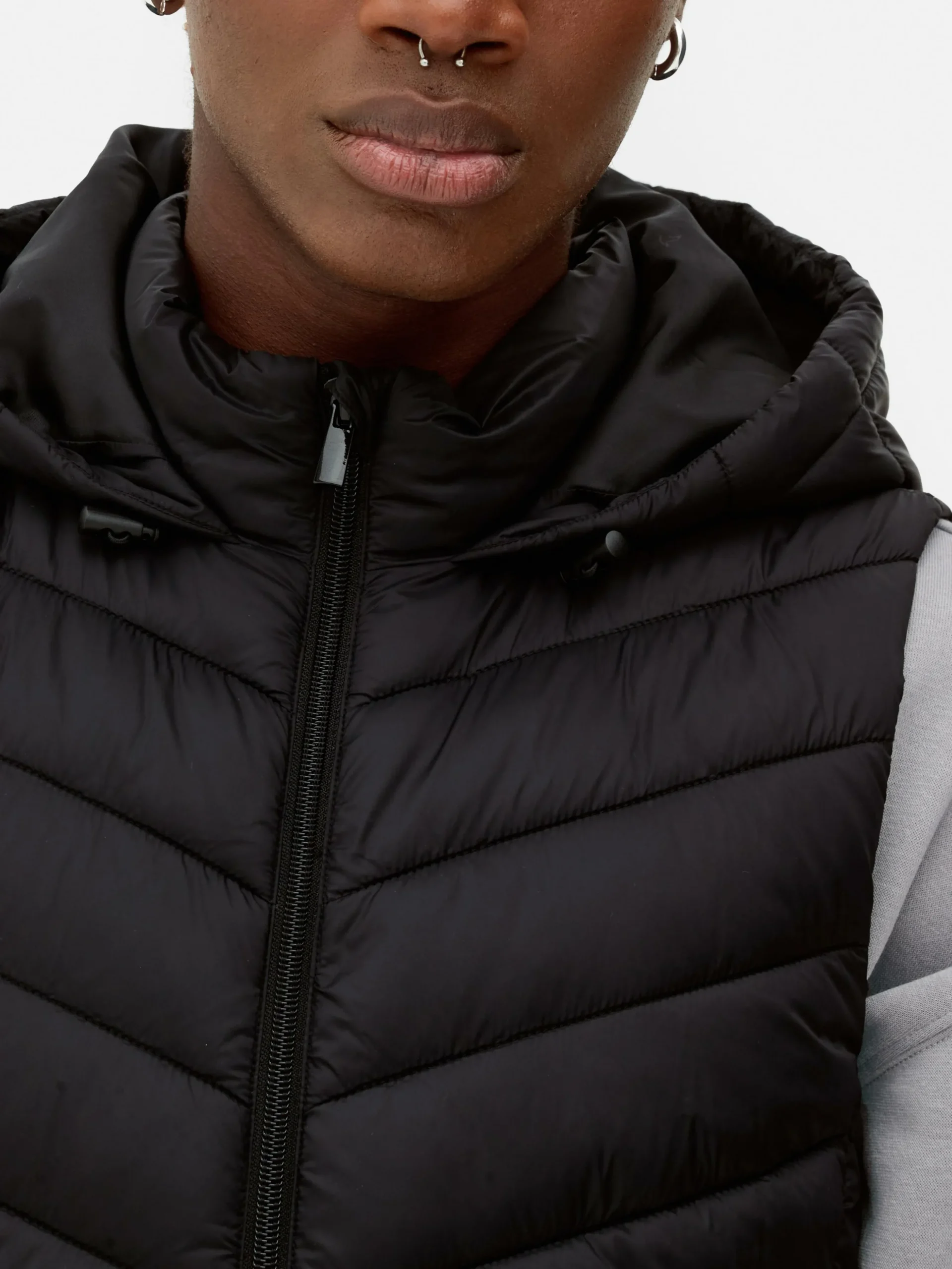 Gilet Met Capuchon