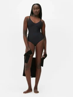 Gladmakende Shapewear Body Met Voorgevormde Cups