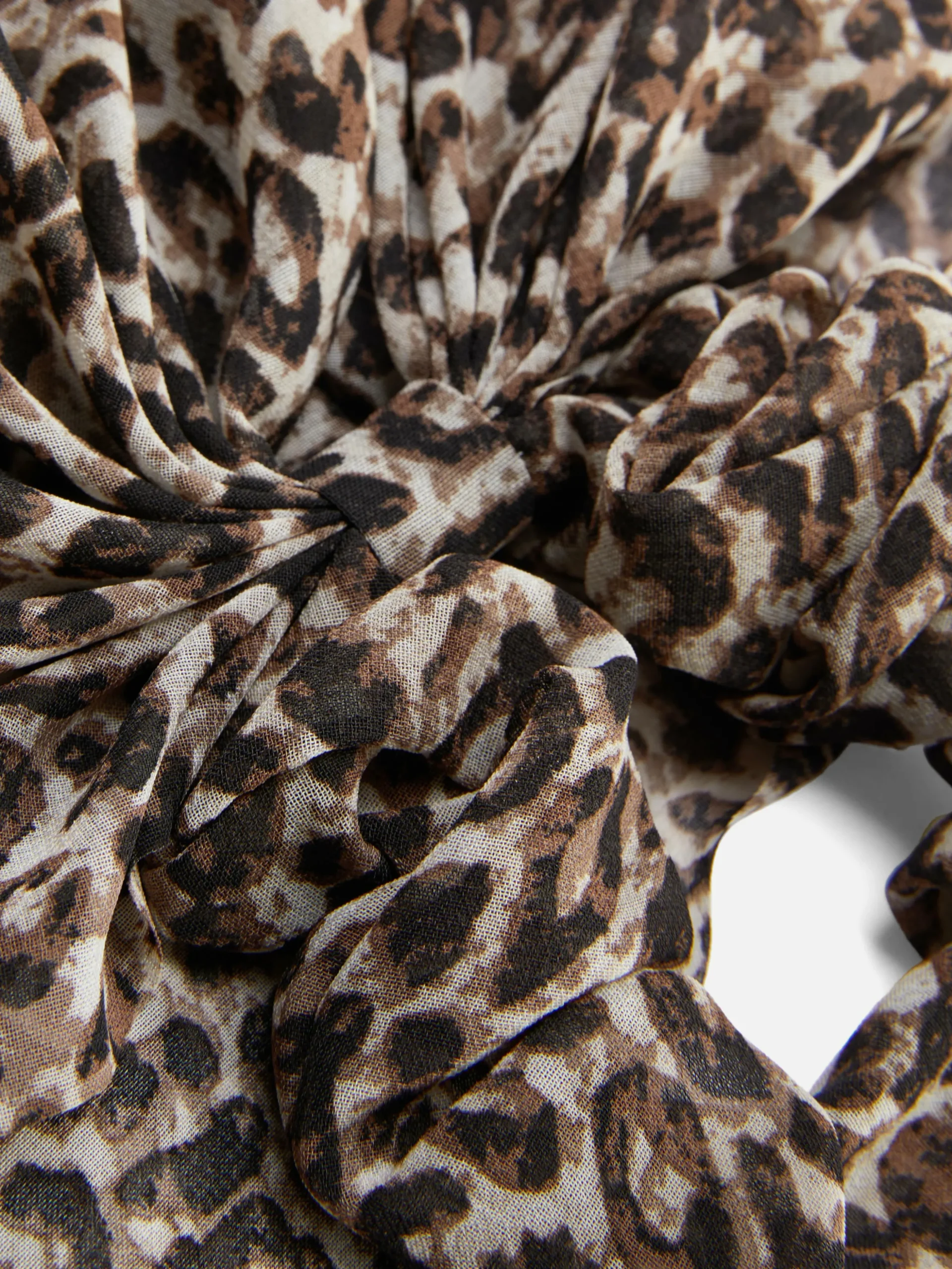 Lange Scrunchie Met Luipaardprint
