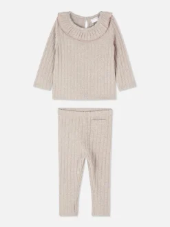 Matchende Set Van Gebreide Trui En Legging
