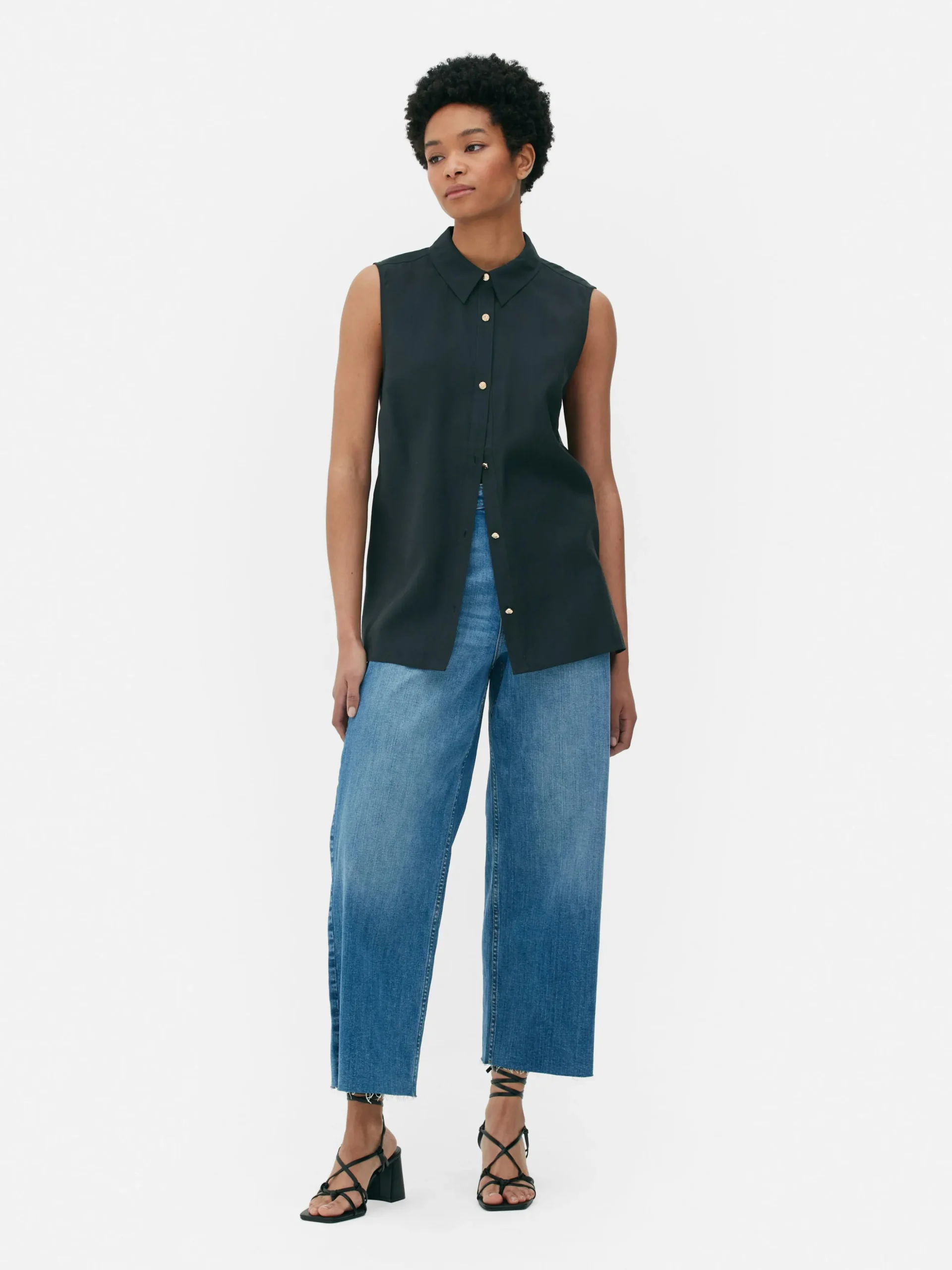 Mouwloze Blouse Met Knopen