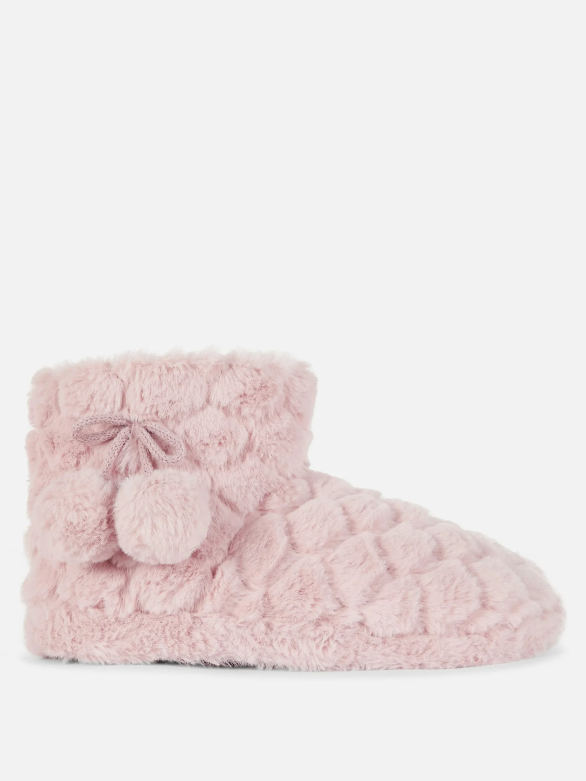 Pluizige Slofjes Met Pompons