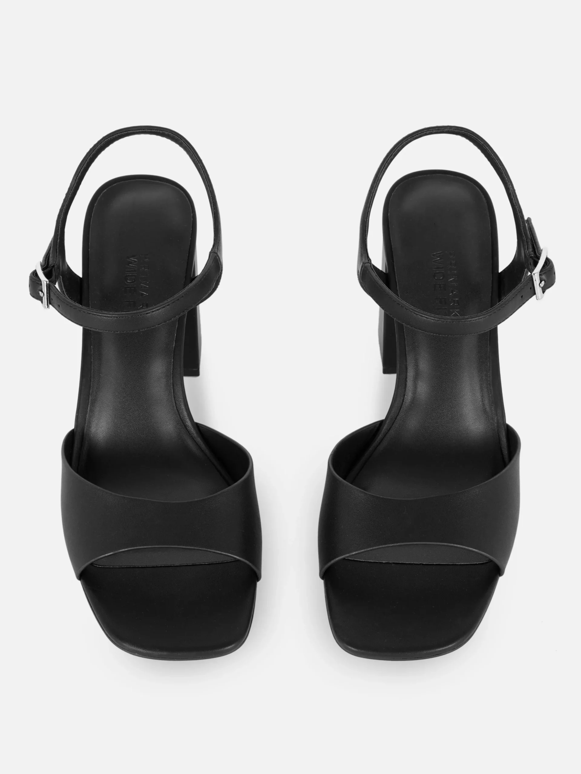 Pumps Met Brede Pasvorm, Blokhak En Bandjes