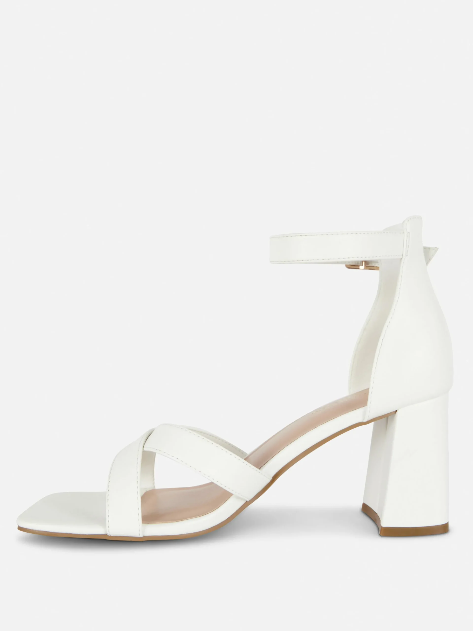 Pumps Met Brede Pasvorm En Gekruiste Bandjes