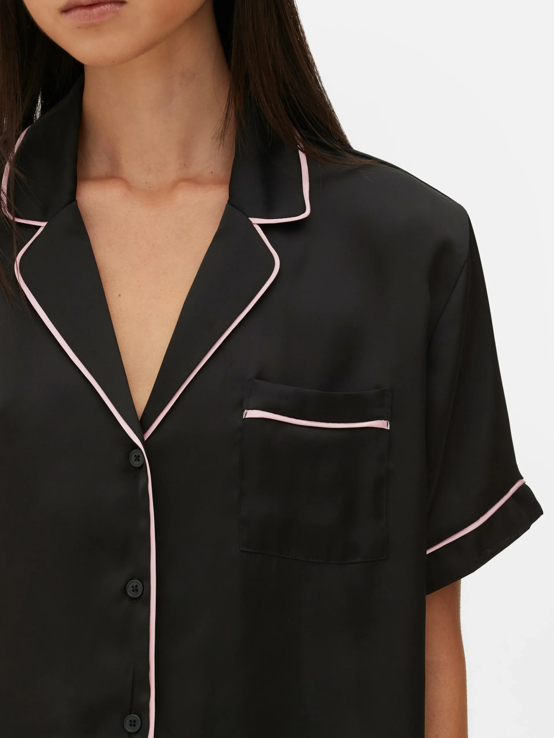 Pyjamaset Met Nachthemd En Korte Broek Van Satijn