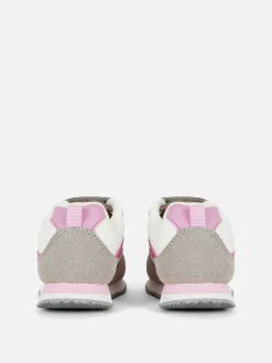 Retrosneakers Met Inzetstukken