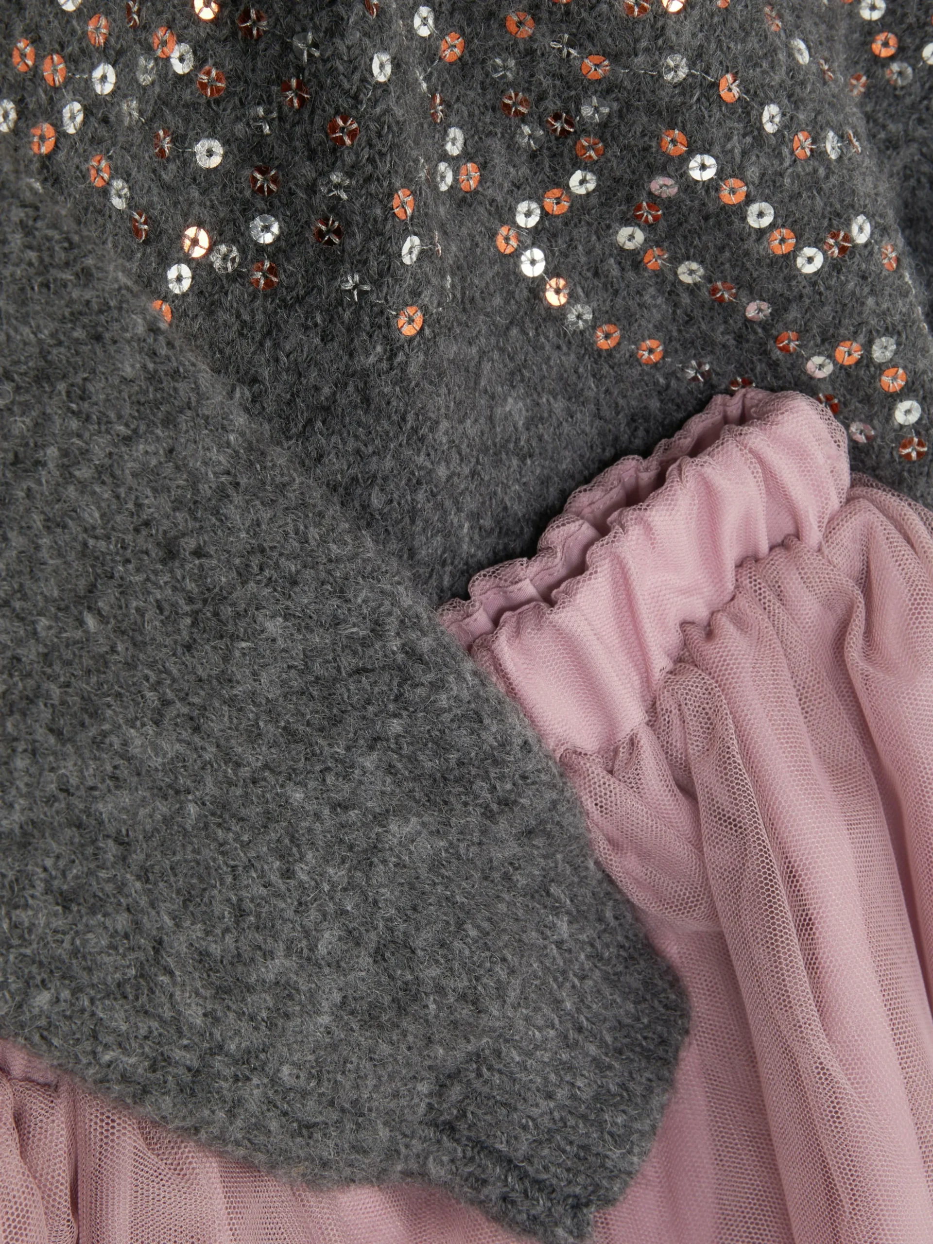 Set Met Trui Met Pailletten En Rok Van Tule