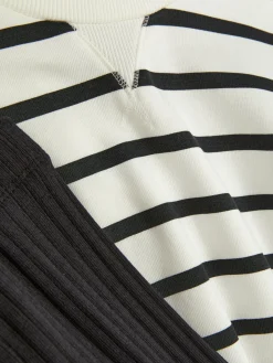 Set Van Gestreept Sweatshirt En Geribde Legging