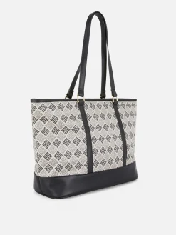 Shopper Met Monogram