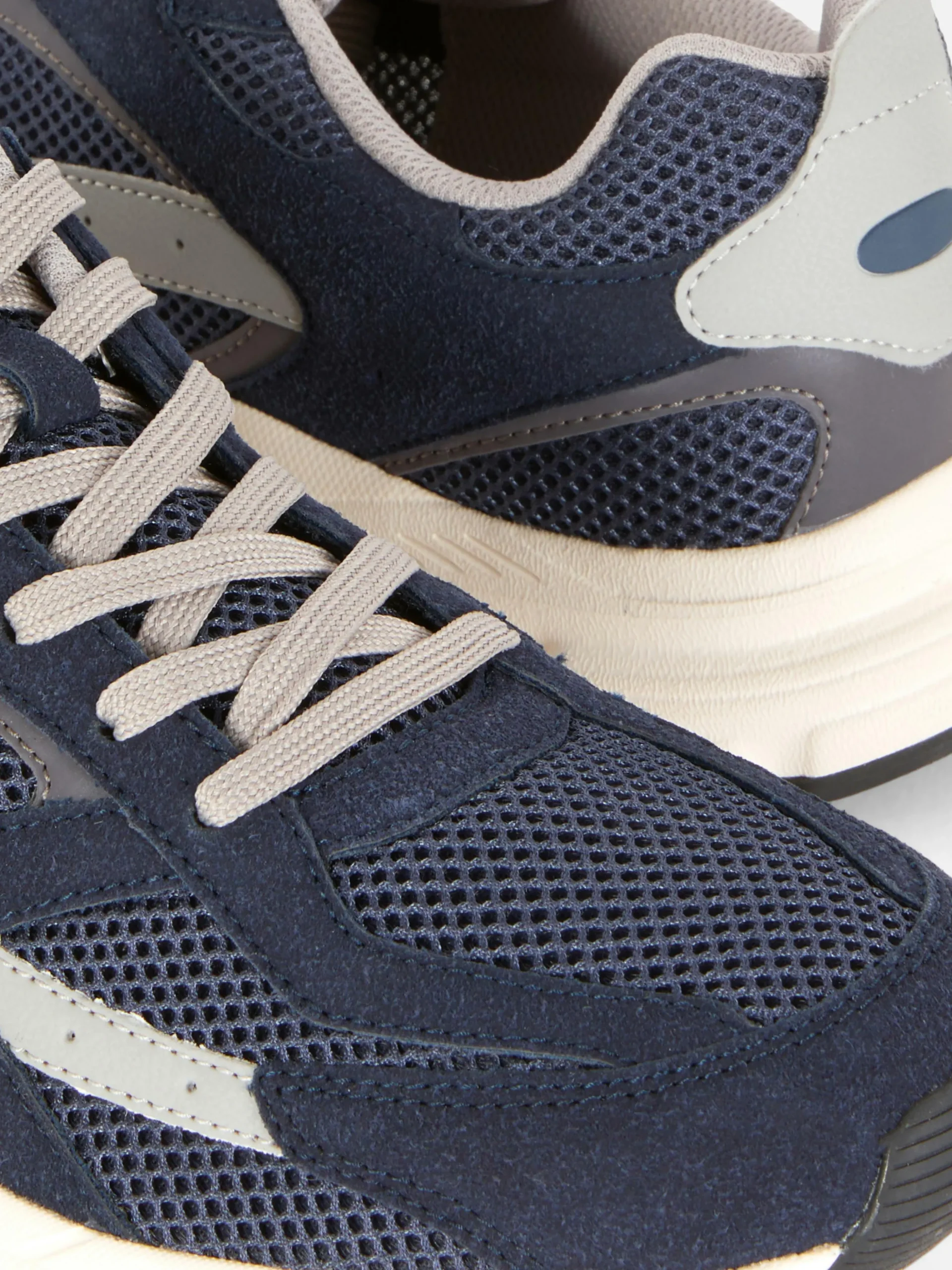 Sportschoenen Met Mesh Inzetstukken