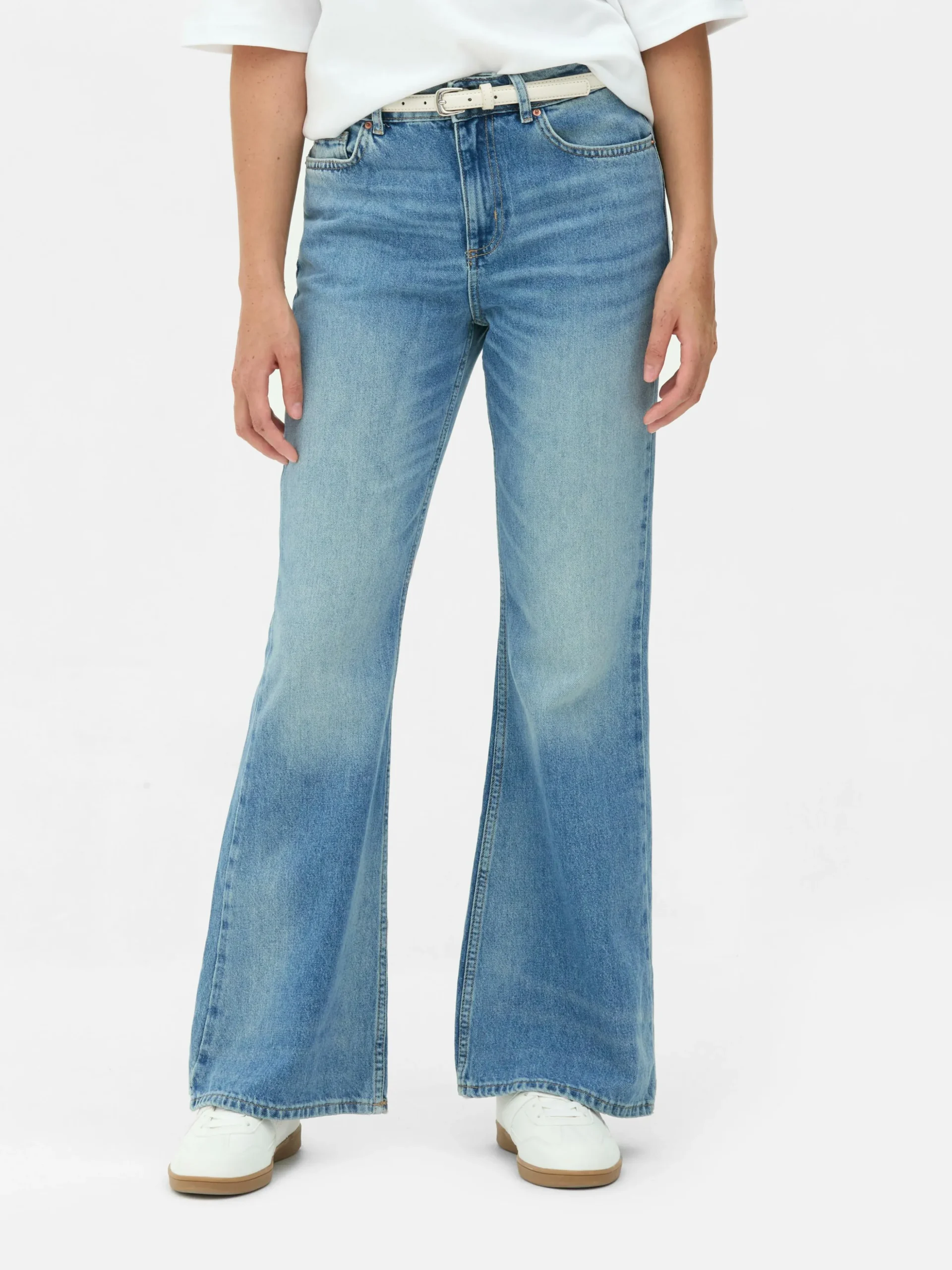 Stretchvrije Jeans Met Wijd Uitlopende Pijpen