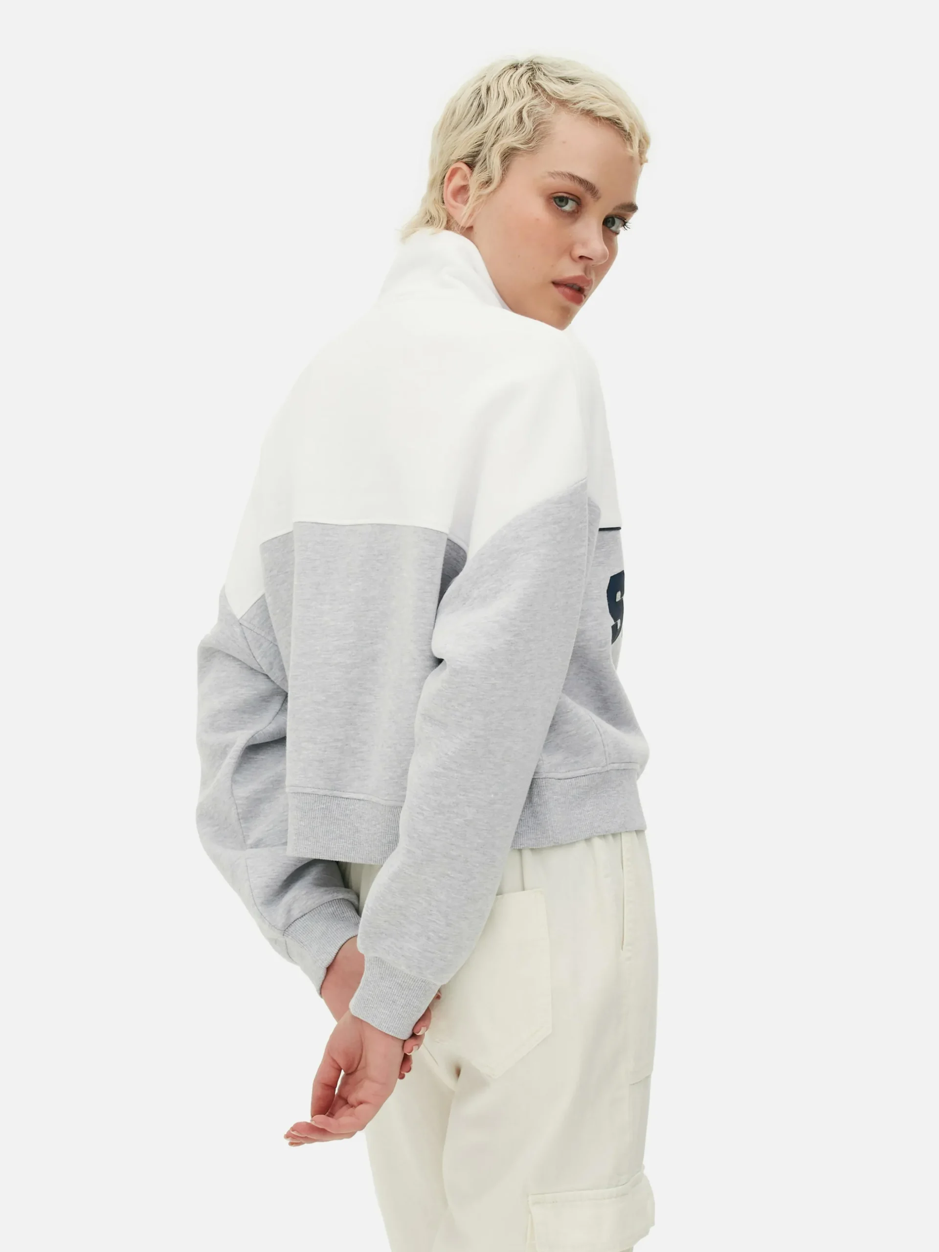 Sweatshirt Met Opstaande Kraag En Print